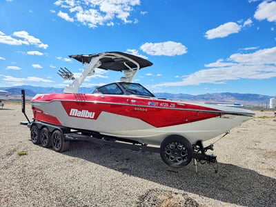 MB2H476***** 2020 Malibu Wakesetter