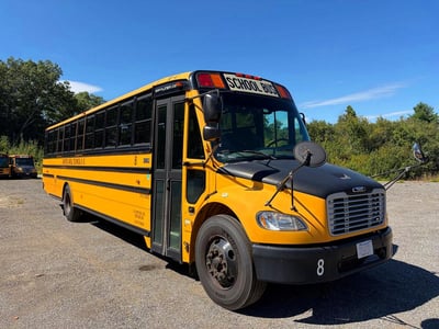 4UZABRDU9FC****** 2015 Freightliner B2