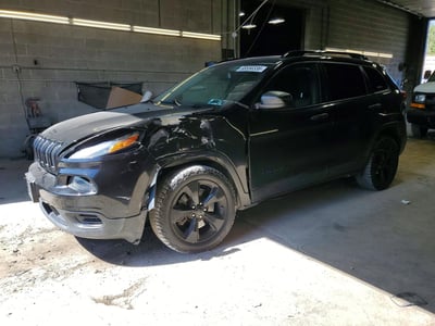 1C4PJLAB7GW****** 2016 Jeep Cherokee
