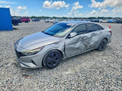 5NPLS4AG9NH****** 2022 Hyundai Elantra