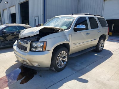 1GNSCCE03DR****** 2013 Chevrolet Tahoe