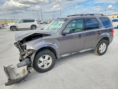 1FMCU0D72AK****** 2010 Ford Escape