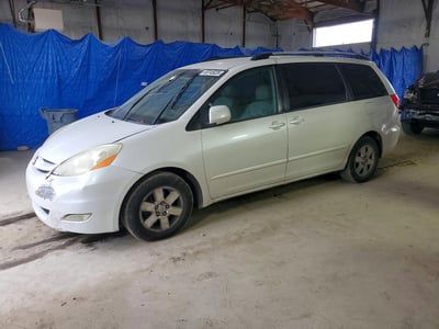5TDZK22C38S****** 2008 Toyota Sienna