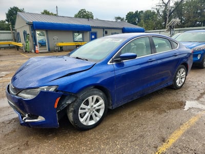 1C3CCCAB2GN****** 2016 Chrysler 200