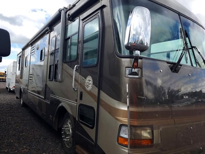 4UZAAHAK23C****** 2003 Freightliner XC Chassis