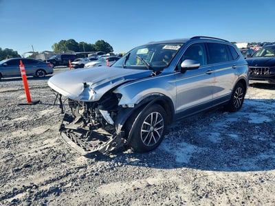 3VV3B7AXXLM****** 2020 Volkswagen Tiguan