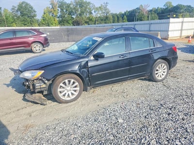 1C3CCBBB5DN****** 2013 Chrysler 200