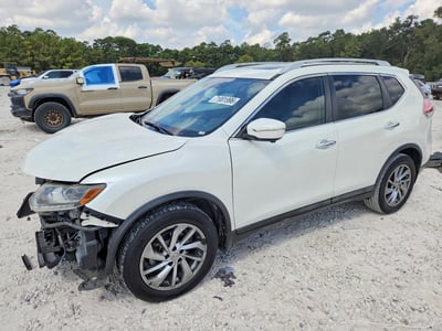 5N1AT2MT8FC****** 2015 Nissan Rogue