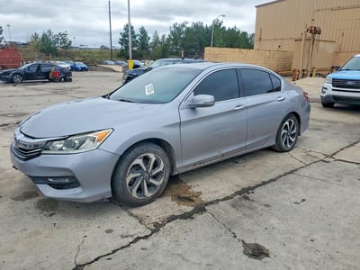 1HGCR3F82GA****** 2016 Honda Accord