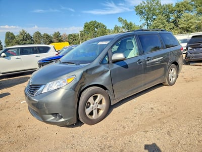 5TDKK3DC0ES****** 2014 Toyota Sienna