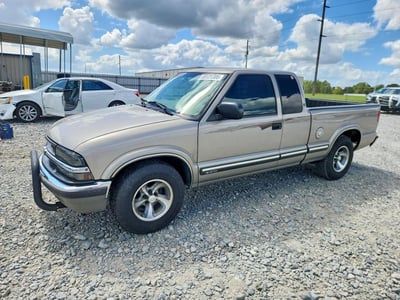 1GCCS195X18****** 2001 Chevrolet S10