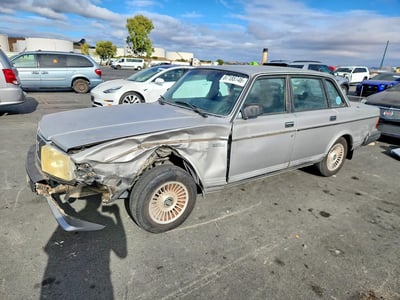YV1AX8840J1****** 1988 Volvo 240