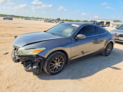 1HGCS1B89BA****** 2011 Honda Accord