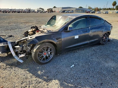 5YJ3E1EB6NF****** 2022 Tesla Model 3