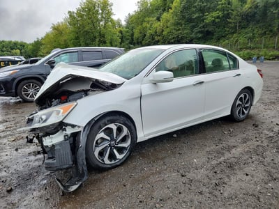 1HGCR3F00HA****** 2017 Honda Accord