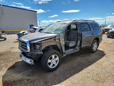 5TDBY5G11DS****** 2013 Toyota Sequoia
