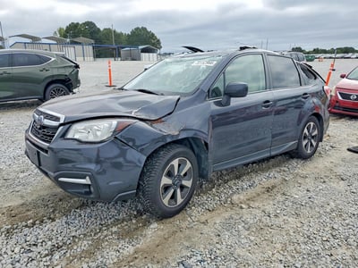 JF2SJAGC2JH****** 2018 Subaru Forester