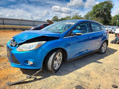 1FAHP3M27CL****** 2012 Ford Focus