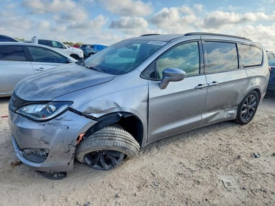 2C4RC1EG0JR****** 2018 Chrysler Pacifica