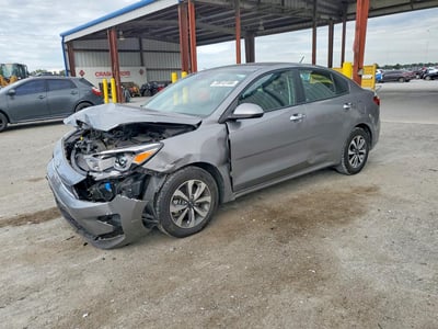 3KPA24AD3ME****** 2021 Kia Rio