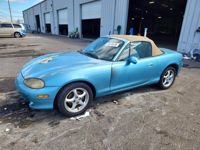JM1NB353X10****** 2001 Mazda MX-5