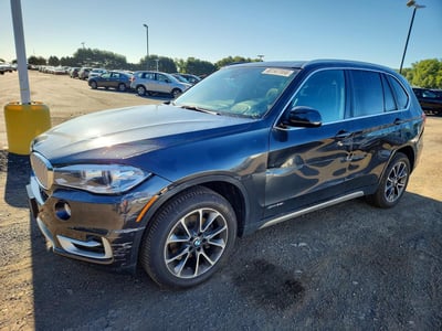 5UXKR0C3XH0****** 2017 BMW X5