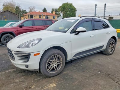 WP1AA2A57JL****** 2018 Porsche Macan