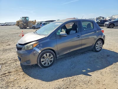 JTDKTUD36CD****** 2012 Toyota Yaris