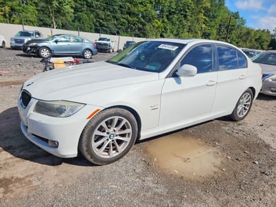 WBAPK5G54BN****** 2011 BMW 3 Series