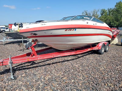 MAB1360***** 1997 Mariah Boat
