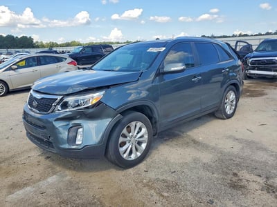 5XYKU4A75EG****** 2014 Kia Sorento