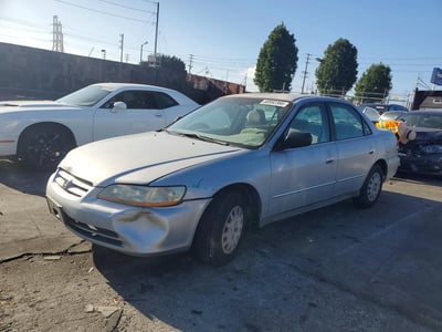 1HGCF86671A****** 2001 Honda Accord