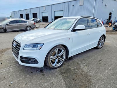 WA1CCAFPXGA****** 2016 Audi SQ5
