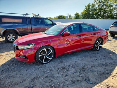 1HGCV1F30JA****** 2018 Honda Accord