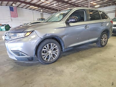 JA4AD2A37HZ****** 2017 Mitsubishi Outlander
