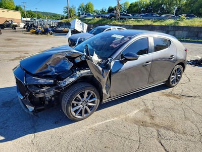 JM1BPAKL3M1****** 2021 Mazda 3