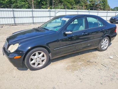 WDBRF61J24A****** 2004 Mercedes-Benz C-Class