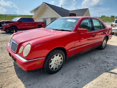 WDBJF65H9XA****** 1999 Mercedes-Benz E-Class