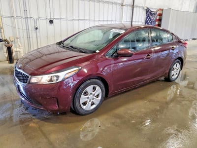 3KPFK4A78HE****** 2017 Kia Forte