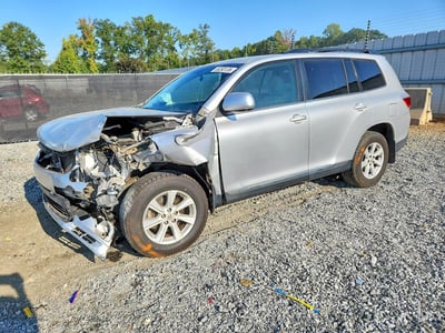 5TDZK3EH4DS****** 2013 Toyota Highlander
