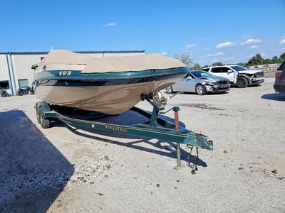 JTC4367***** 2001 Crownline Boats Inbrd-outbrd