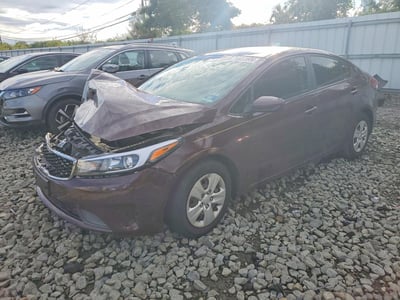 3KPFK4A73JE****** 2018 Kia Forte