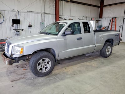 1D7HW42N05S****** 2005 Dodge Dakota