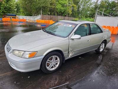JT2BG22K6Y0****** 2000 Toyota Camry