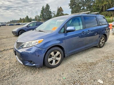 5TDKK3DC9ES****** 2014 Toyota Sienna