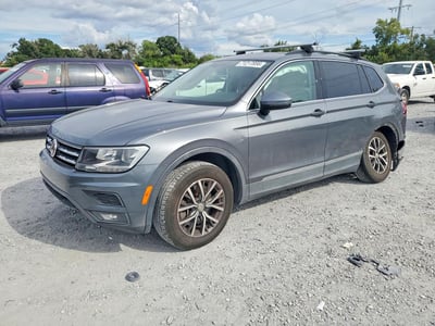 3VV3B7AXXJM****** 2018 Volkswagen Tiguan