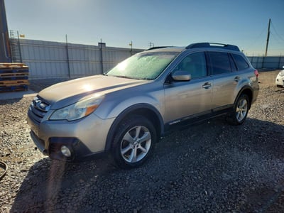 4S4BRBLCXE3****** 2014 Subaru Outback