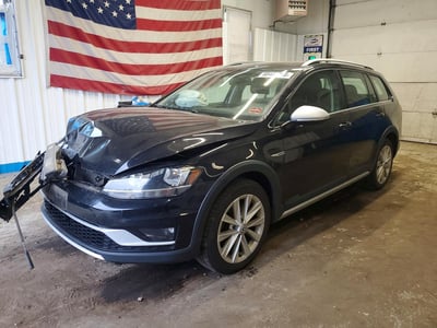 3VWM17AUXKM****** 2019 Volkswagen Golf Alltrack
