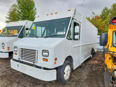 4UZAANBW17C****** 2007 Freightliner MT45 Chassis