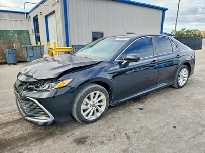 4T1C11AK9MU****** 2021 Toyota Camry